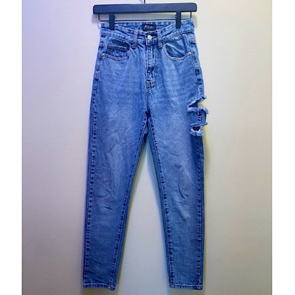 Nasty Gal Distressed Straight Leg Mom Jeans Size 6